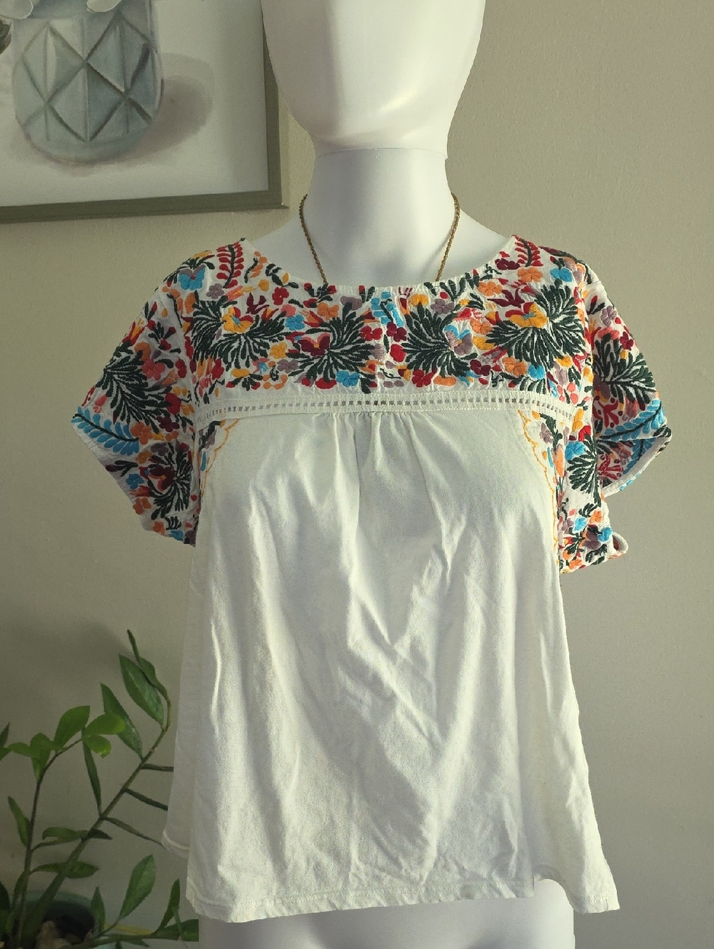 Embroidered White Cotton Peasant Top with Multicolor Floral Yoke